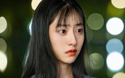 娱乐圈吃瓜小花是谁啊视频,吃瓜小花背后的故事